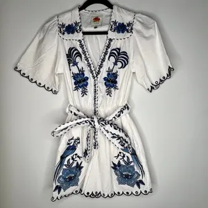 Farm Rio Embroidered Linen Romper Size XS thumbnail 4