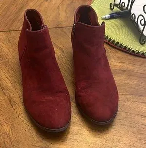 burgundy booties Size 7.5 thumbnail 2