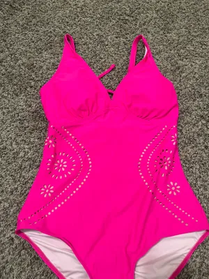 BMJL Stylish pink one-piece swimsuit featuring elegant embroidery. Perfect for beach days. thumbnail 3