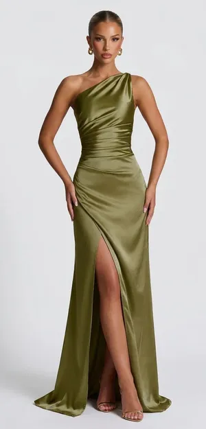Hazel the Label Green Dress thumbnail 1