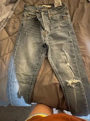 Levi’s Wedgie Skinny Jeans thumbnail 1