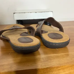 b.o.c. Born Concept Brown Floral Embossed Flip Flop Sandals Womens 9M Z10706 thumbnail 3