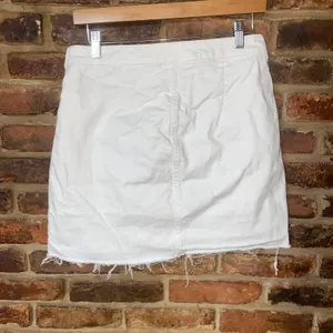 J. Crew White Wash Denim Lace-Up Side-Zip Mini Jean Skirt Women's Size 27 thumbnail 7