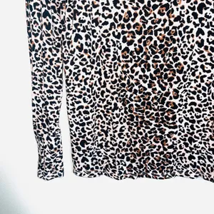 Maurices 24/7 Cream Brown Leopard Print Crew Neck Long Sleeve Tee thumbnail 5