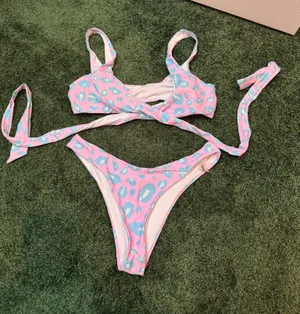 SHEIN Bikini  thumbnail 1