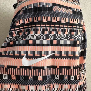 NIKE Pro Dri-Fit Hyperwarm Aztec Print 1/2 Zip Pullover Long Sleeve Top Sz. M thumbnail 10