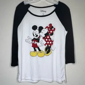 Disney Mickey &‎ Minnie Baseball Shirt thumbnail 5