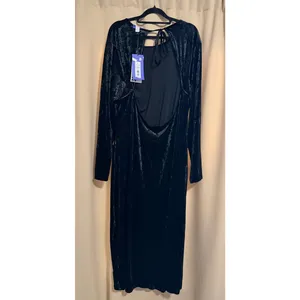 Future collective velvet midi dress Sz 2X thumbnail 4