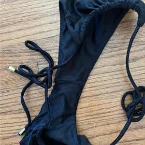 Black bikini bottom thumbnail 2