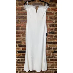NWT Lulus Extraordinary Glam White Feather Strapless Mermaid Maxi Dress Medium thumbnail 3
