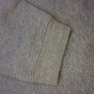 Disney Unisex Grumpy Gray w/Red/Black Trim Ribbed Textured Sweatshirt-Size Small thumbnail 9