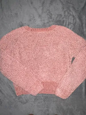 Sweater thumbnail 2