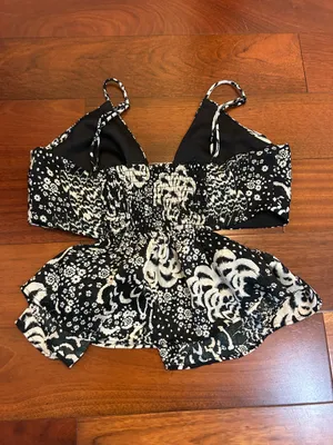 ZARA Cut-Out Top thumbnail 4