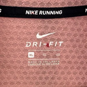 Nike Women's‎ Performance 1/4 Zip Activewear Athleisure Top Dusty Pink XL thumbnail 7