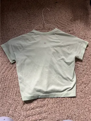 Lululemon Cropped Swiftly T shirt thumbnail 2