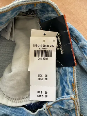 Abercrombie The Loose High Rise Curve Love Jeans Short thumbnail 4