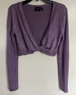 Urban Outfitters Long Sleeve Cropped Sweater‎ Twist Front Purple Size Small thumbnail 1