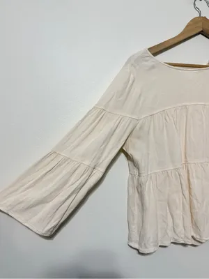 Madewell Tiered Button Back Top Size Medium Blouse Cream Business Casual thumbnail 6