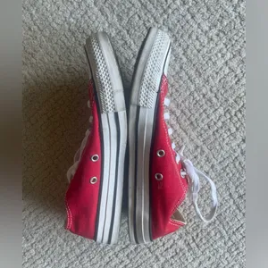 Converse Red and white Low-Top Gym Shoe thumbnail 3