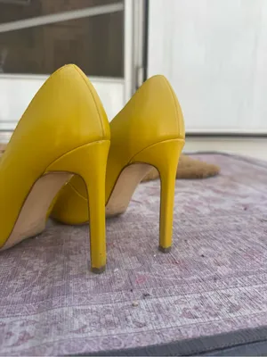 Nine West Bright Yellow Pointed-Toe Pumps thumbnail 3