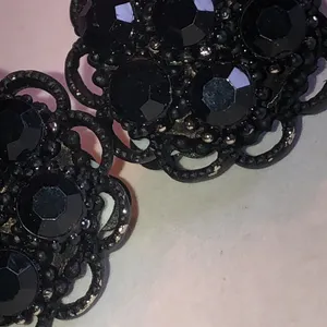 Black Rhinestones Floral Cluster Vintage Clip On Earrings thumbnail 6