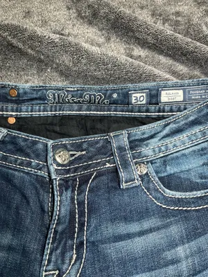 Miss Me Women Size 30 Bootcut Jeans Embellished Back Pockets Thick Stitch Medium Wash thumbnail 3