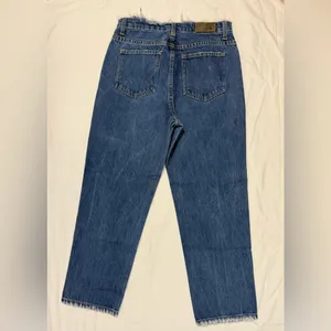 Carmar Frayed Waist High Rise Mom Jeans Size 25 thumbnail 3