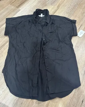 Classic Black Short-Sleeve Button-Up Shirt “Tt camp shirt” thumbnail 1