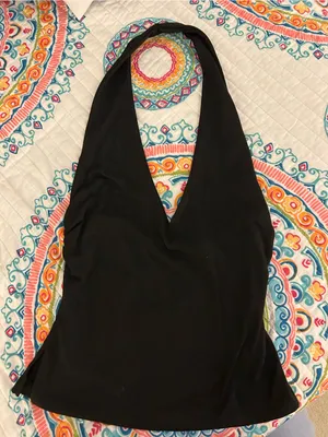 Black Halter V thumbnail 1