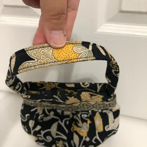 RETIRED Vera Bradley women’s Hannah yellow bird pattern small‎ handbag thumbnail 5
