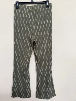 Aerie High Waisted Olive Fun Ribbed Patterned Cropped Kick Flare Leggings size M thumbnail 3