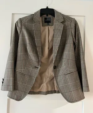 Blazer thumbnail 1