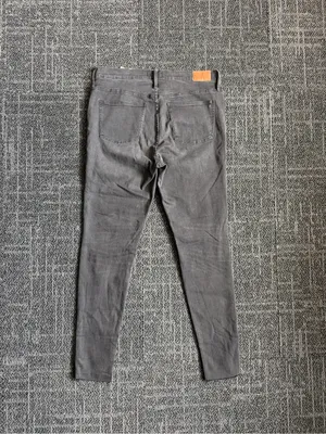 Madewell 9” High Rise Skinny Jeans Women’s 34 Tall Black Destroyed Stretch NWT thumbnail 4