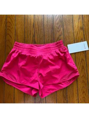 Lululemon Hotty Hot High Rise Short 2.5” Mulberry Spark Size 8 NWT thumbnail 2