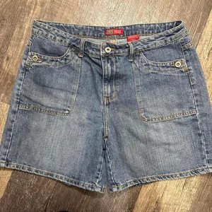 Vintage Y2K Faded Glory Denim Shorts Size‎ 14 High Rise Front Pocket Mom Shorts thumbnail 1