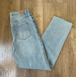 high rise straight leg distressed denim jeans women’s size 13/31 thumbnail 15
