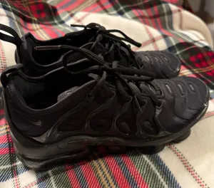 Vapormax Plus thumbnail 1