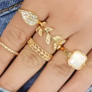 6 Piece gold thumbnail 1