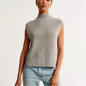 Abercrombie Sweater thumbnail 2