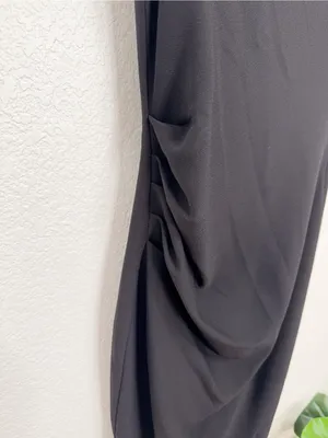 ELLIATT Jada Midi Dress Black Draped Ruched Sleeveless Dress thumbnail 4