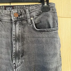 BDG Urban Outfitters Black High Rise Distressed Stretch Flared Jeans thumbnail 3