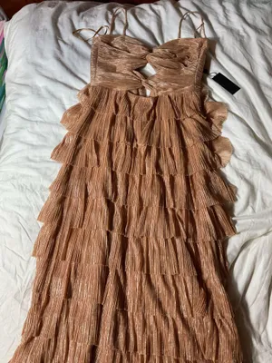 Grace Metallic Plisse Sweetheart Neck Cut-Out Tiered Dress Gianni Bini thumbnail 2