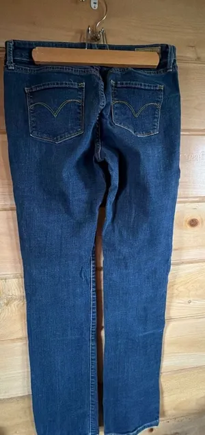 Levi's Straight Leg Jeans Dark Wash thumbnail 2