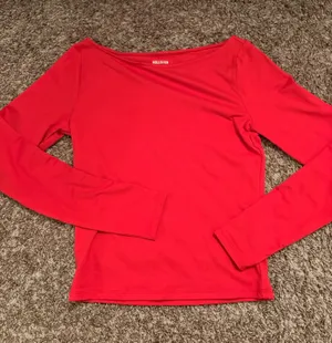 Hollister Top thumbnail 1