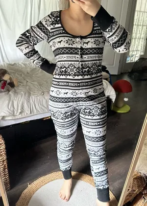 Victoria’s Secret Pink Women’s Medium Black White Fair Isle One Piece Pajama thumbnail 1
