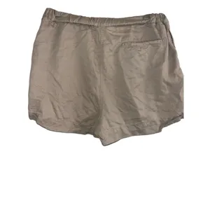 ✨Aritzia Wilfred Free Khaki Sz Large Shorts✨ thumbnail 2