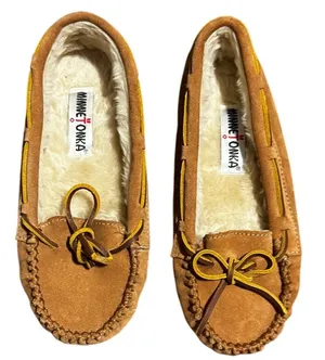 Minnetonka Moccasin Slippers Tan Suede Faux Fur Lined Women's Size 7 thumbnail 1