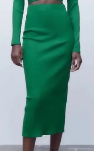 Zara Black Ribbed Midi Skirt(Size Medium) thumbnail 1