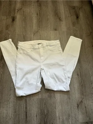 American Eagle Outfitters White Ripped Skinny Jeans thumbnail 4