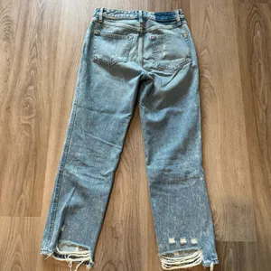 Abercrombie and Fitch Annie High Rise Ankle Straight Jeans thumbnail 5
